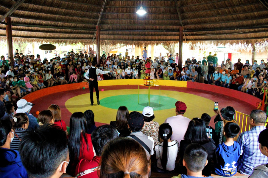 XIẾC THÚ NGHỆ THUẬT